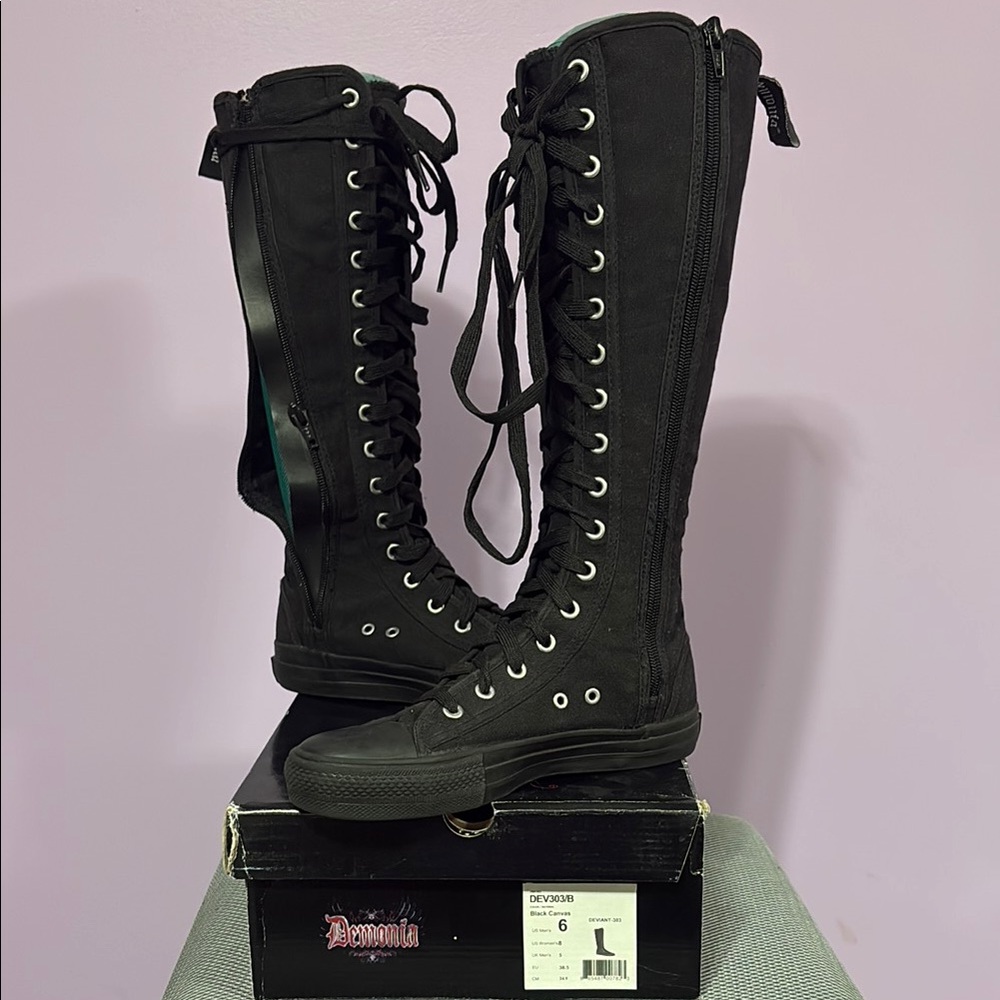 Demonia Black Knee-High Lace-Up Boots *broken zipper